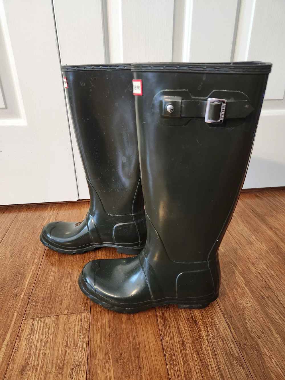 Hunter Women's Original Tall Glossy Rain Snow Boots in Dark Green, Size 7